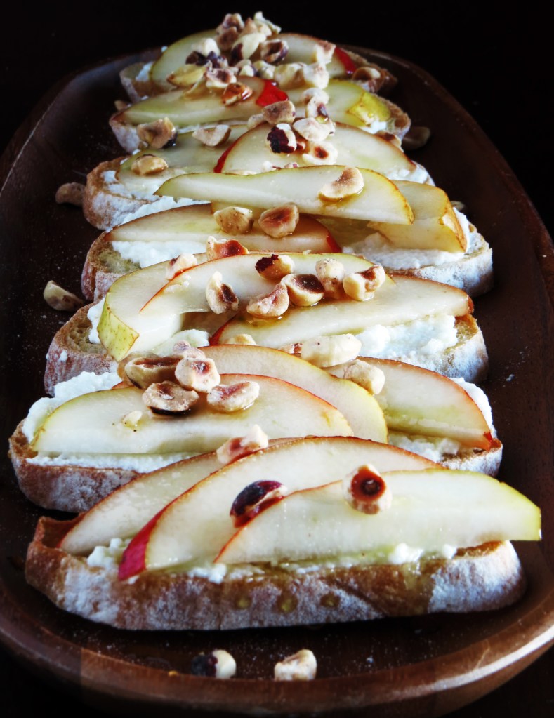 pear and ricotta crostini with honey and hazelnuts